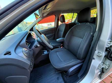 Dacia - Sandero