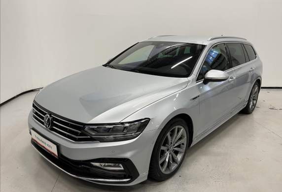 Volkswagen - Passat