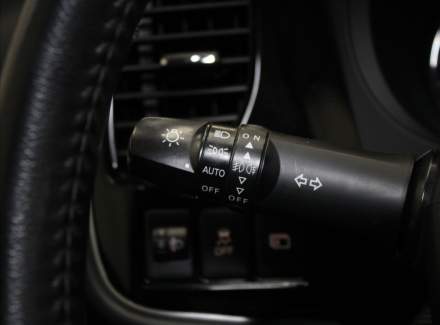 Mitsubishi - Outlander