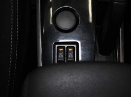 Mitsubishi - Outlander