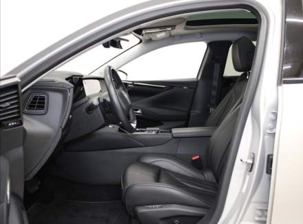 DS Automobiles - DS4 Crossback