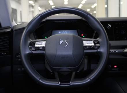 DS Automobiles - DS4 Crossback