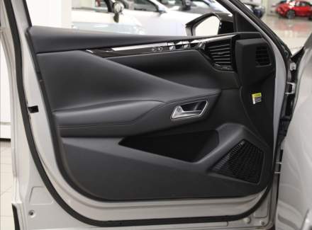 DS Automobiles - DS4 Crossback