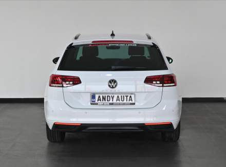 Volkswagen - Passat