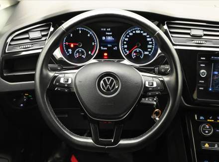 Volkswagen - Touran