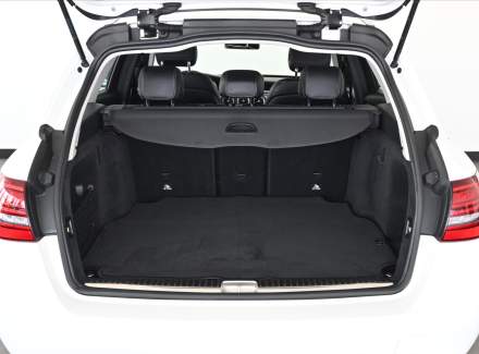 Mercedes-Benz - C-class