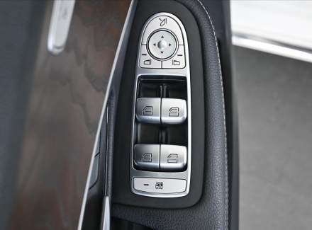 Mercedes-Benz - C-class