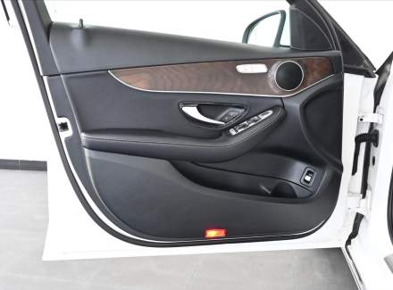 Mercedes-Benz - C-class