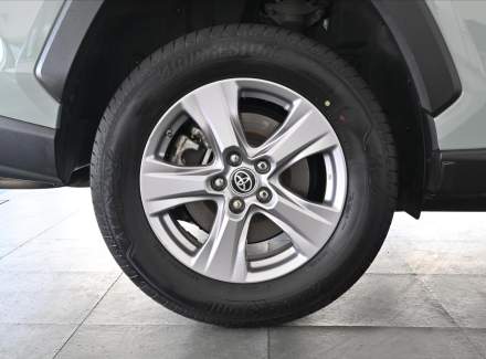 Toyota - RAV 4