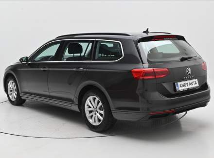 Volkswagen - Passat