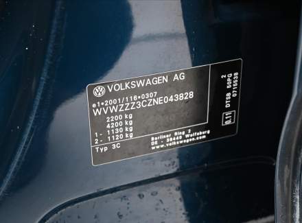 Volkswagen - Passat