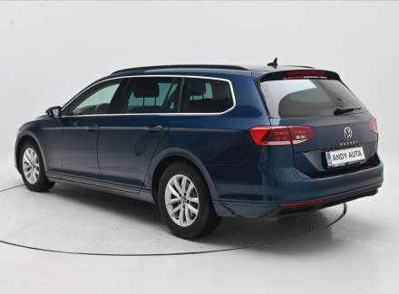 Volkswagen - Passat