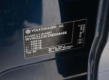 Volkswagen - Passat