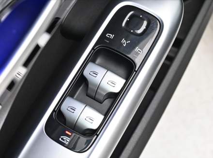 Mercedes-Benz - C-class