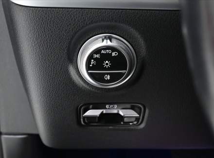 Mercedes-Benz - C-class