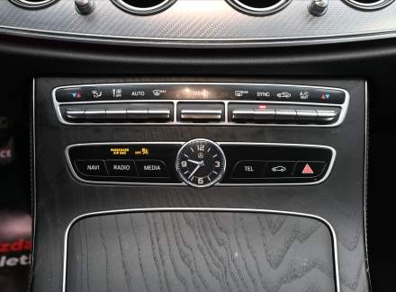 Mercedes-Benz - E-class