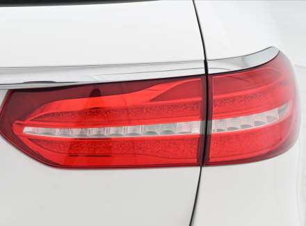 Mercedes-Benz - E-class