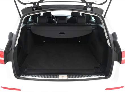 Mercedes-Benz - E-class