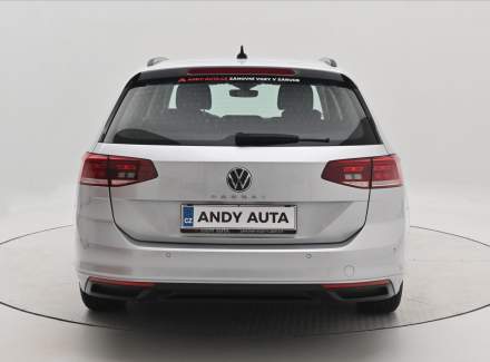 Volkswagen - Passat