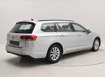 Volkswagen - Passat