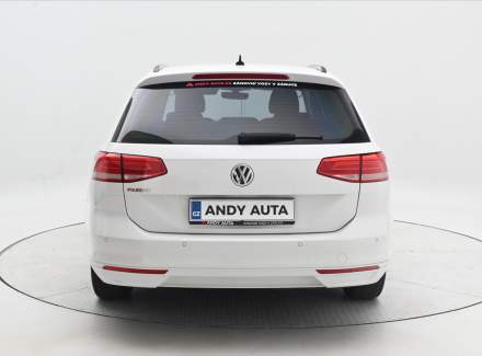 Volkswagen - Passat