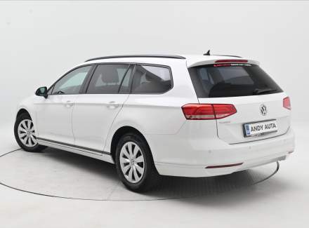 Volkswagen - Passat