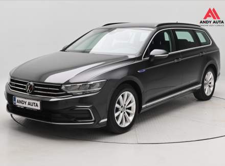 Volkswagen - Passat
