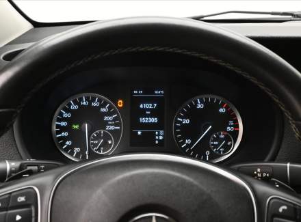 Mercedes-Benz - Vito