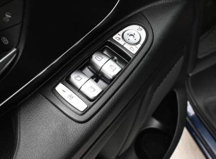 Mercedes-Benz - Vito