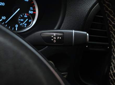 Mercedes-Benz - Vito