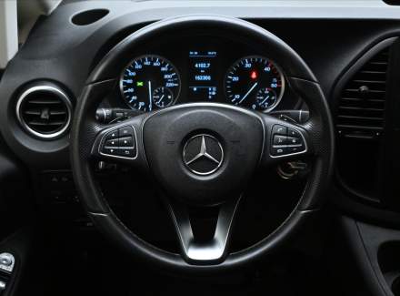 Mercedes-Benz - Vito