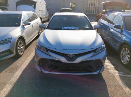 Toyota - Camry
