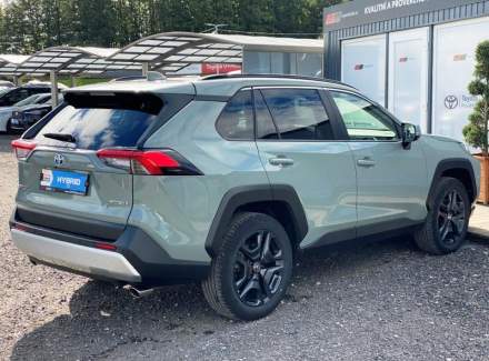Toyota - RAV 4