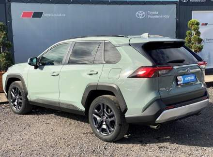Toyota - RAV 4