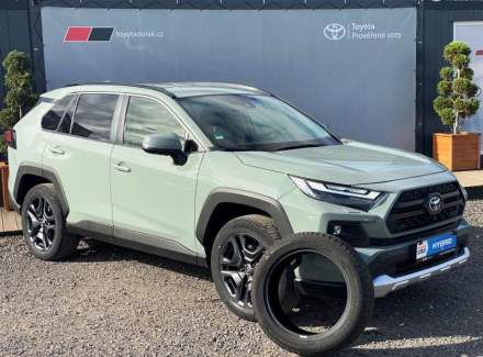 Toyota - RAV 4