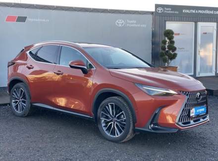 Lexus - NX