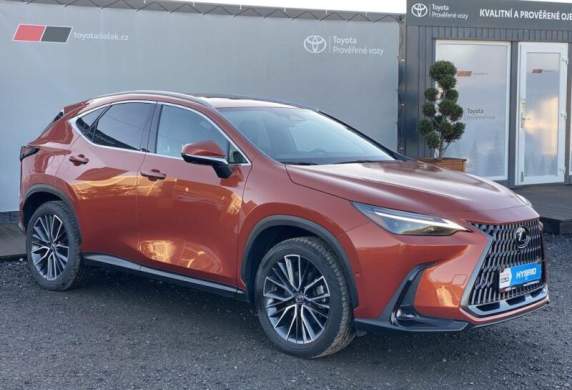 Lexus - NX