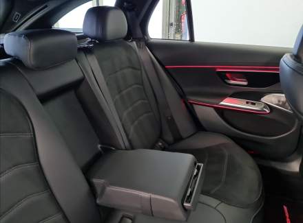 Mercedes-Benz - E-class