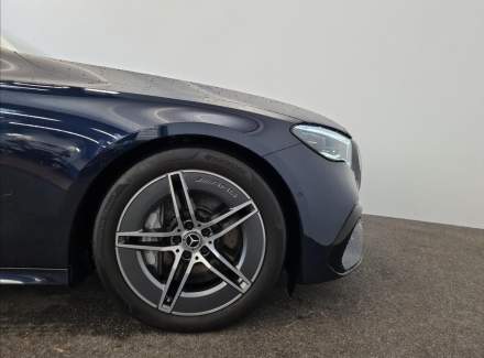 Mercedes-Benz - E-class