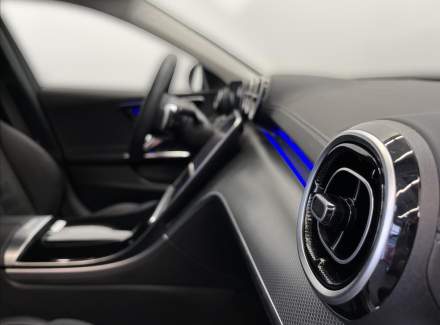 Mercedes-Benz - C-class