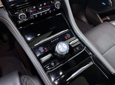 Jeep - Grand Cherokee