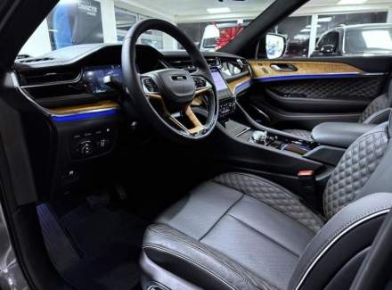 Jeep - Grand Cherokee