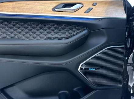 Jeep - Grand Cherokee