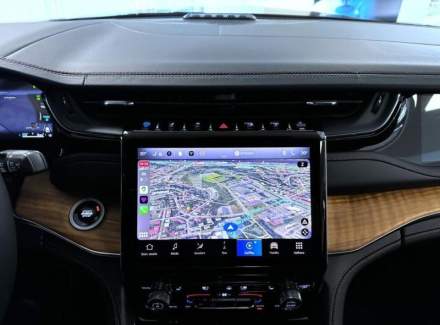 Jeep - Grand Cherokee