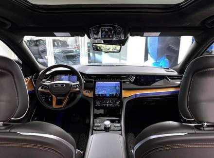 Jeep - Grand Cherokee