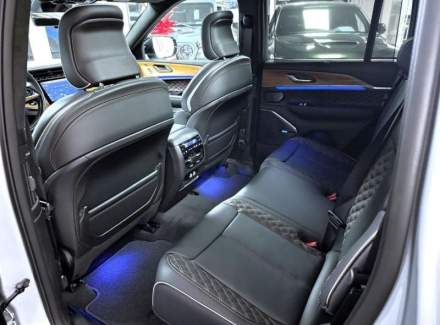 Jeep - Grand Cherokee