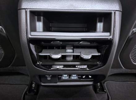 Jeep - Grand Cherokee