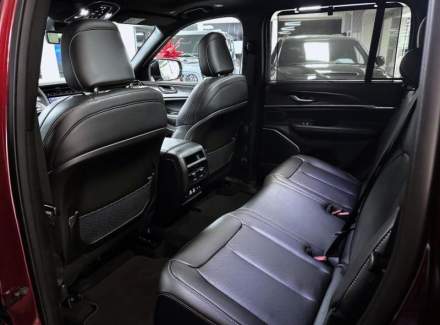 Jeep - Grand Cherokee