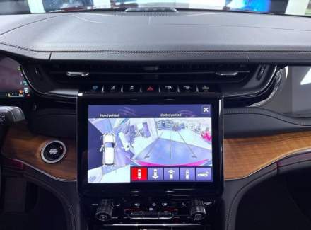 Jeep - Grand Cherokee