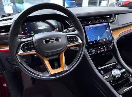 Jeep - Grand Cherokee